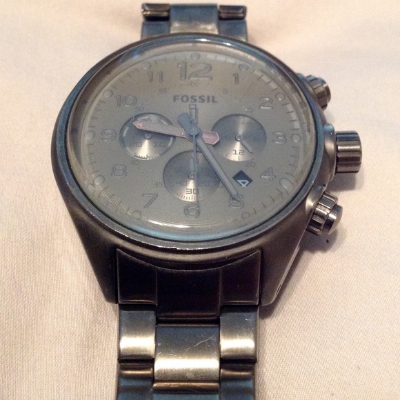 Fossil Watch - Picture 3 of 3